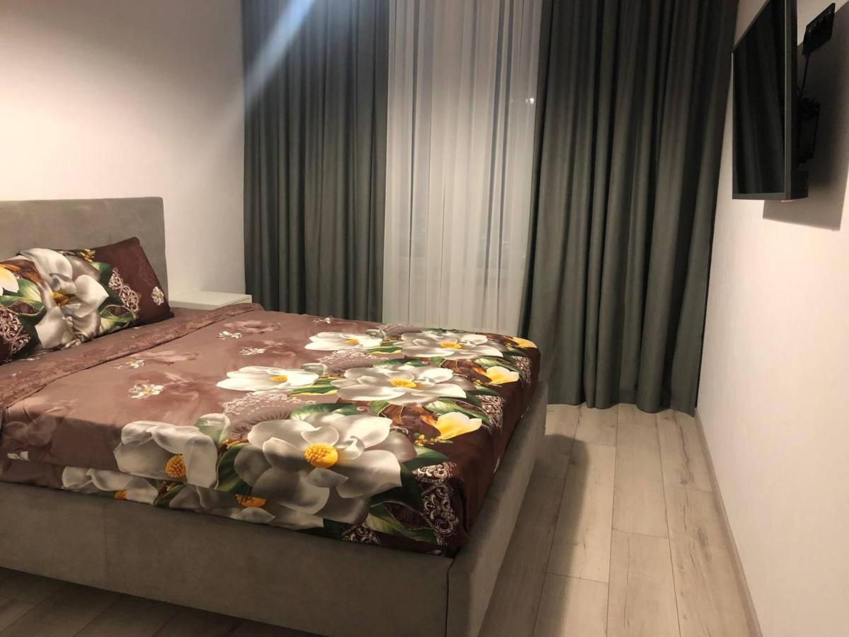 25D-Floor Sky Luxury Apartment! Fantastic View! Kiev Eksteriør billede